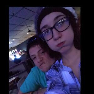 Meet your Posher, Shrumy